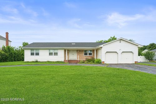 14 Darien Dr, West Long Branch, NJ, 07764-1217 | Card Image