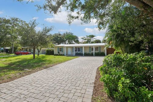 1455 15th Ave, Vero Beach, FL, 32960-3766 | Card Image