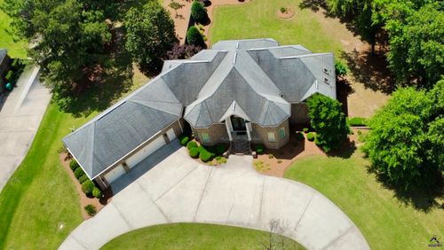 211 Lowpoint Trl, Warner Robins, GA, 31093-6302 | Card Image