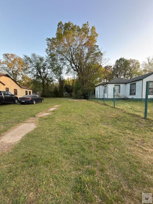 405 Blanton St, Texarkana, TX, 75501 | Card Image