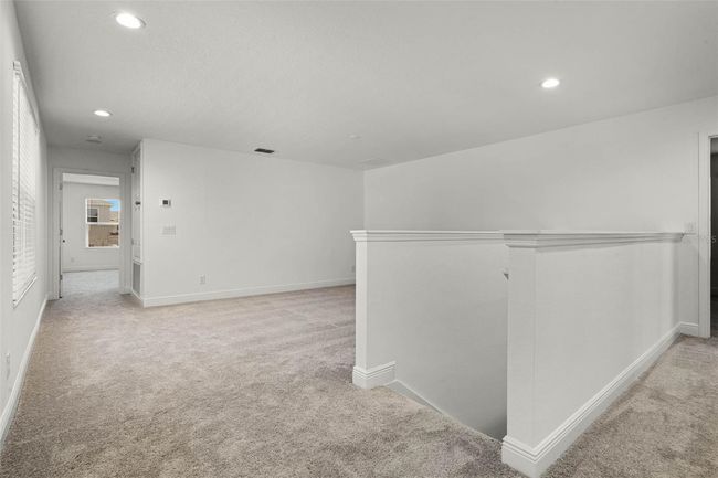 Upstairs loft | Image 15