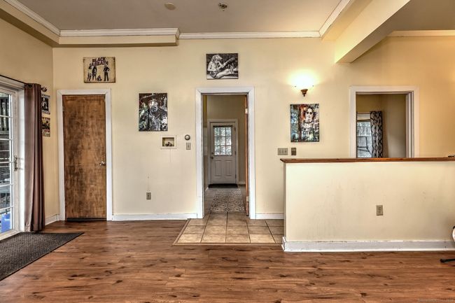 104 South St, House other with 4 bedrooms, 2 bathrooms and 10 parking in Morris CT | Image 21