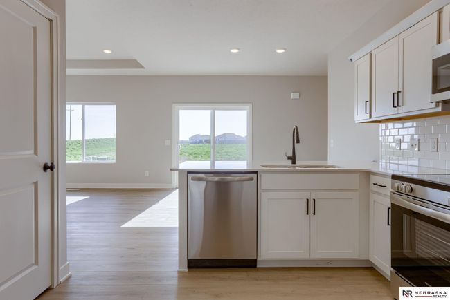 4622 Schilling Ct, Townhouse with 3 bedrooms, 3 bathrooms and 2 parking in Bellevue NE | Image 12