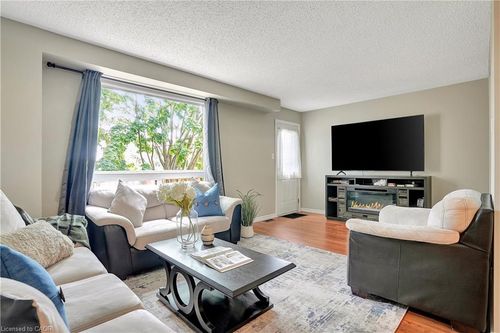 35-175 Cedar St, Cambridge, ON, N1S4X9 | Card Image