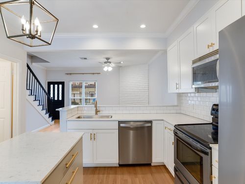 apt-128-1307 Kinney Ave, Austin, TX, 78704-2281 | Card Image