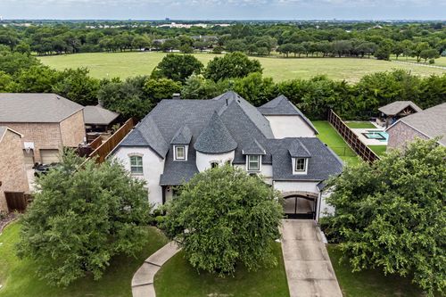 1327 Twin Knoll Dr, Murphy, TX, 75094-5106 | Card Image