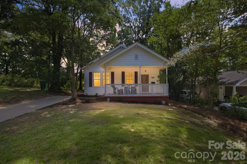 1534 Jennings St, Charlotte, NC, 28216-5150 | Card Image