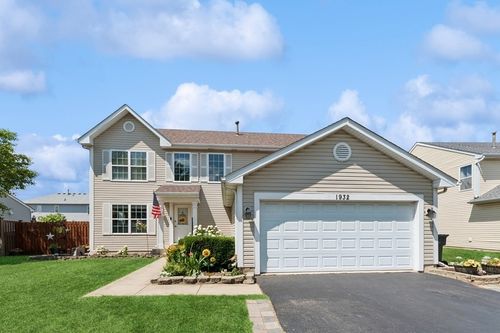 1932 W Ashbrooke Rd, Romeoville, IL, 60446-5327 | Card Image