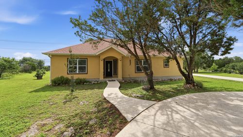 125 Big Sky Dr, New Braunfels, TX, 78132-4430 | Card Image
