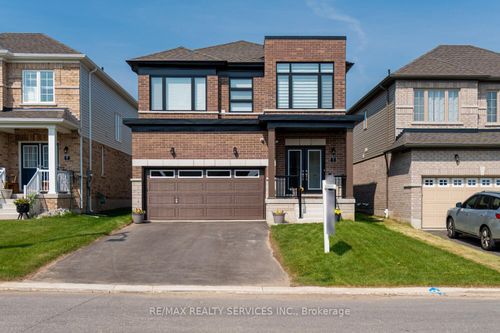 5 Heming St, Paris, ON, N3L0M5 | Card Image