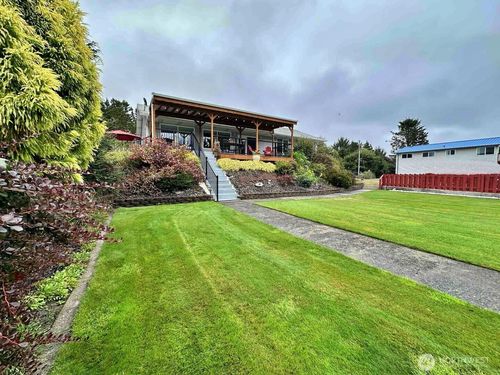 13005 N Alley, Long Beach, WA, 98631-5827 | Card Image