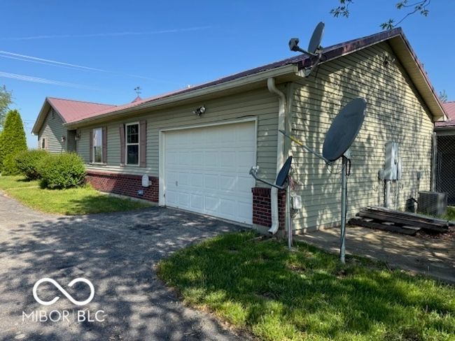 1025 Walnut St, Home with 0 bedrooms, 0 bathrooms and null parking in Edinburgh IN | Image 22