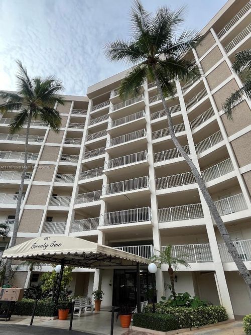 apt-803-2681 S Course Dr, Pompano Beach, FL, 33069-3932 | Card Image