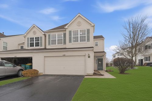 1110 Colonial Dr, Joliet, IL, 60432-2771 | Card Image