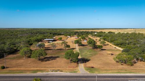 1143 State Highway 173, Bigfoot, TX, 78005-7456 | Card Image