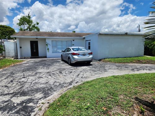 6881 Sheridan St, Hollywood, FL, 33024-3942 | Card Image