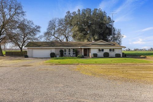 24836 Arthur Rd, Escalon, CA, 95320-9559 | Card Image