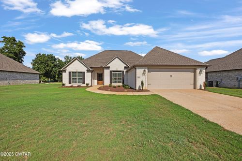 116 Garrison Dr, Jackson, TN, 38305-3292 | Card Image