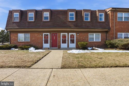 1242 Liberte Ct, BURLINGTON, NJ, 08016-2243 | Card Image