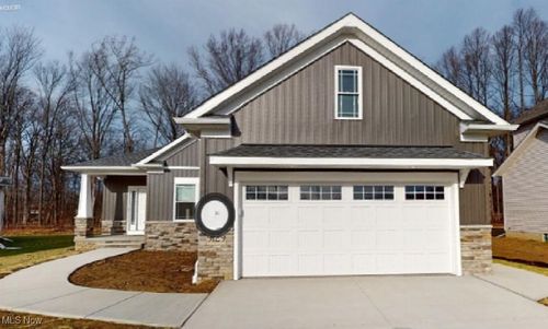 9129 Dove Ln, Mentor, OH, 44060-1814 | Card Image
