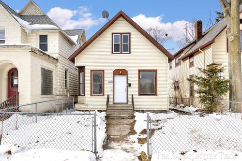 1257 3rd St, Muskegon, MI, 49441-2039 | Card Image