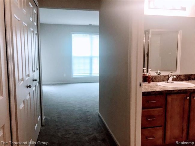 28476 Carlton Way Dr, Condo with 2 bedrooms, 2 bathrooms and null parking in Novi MI | Image 12