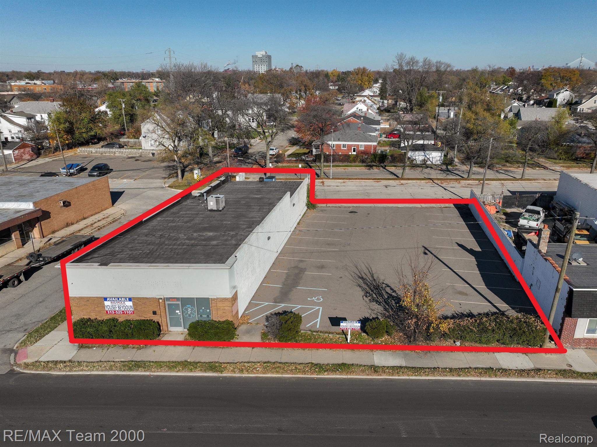 1088 Southfield Rd, Lincoln Park, MI 48146