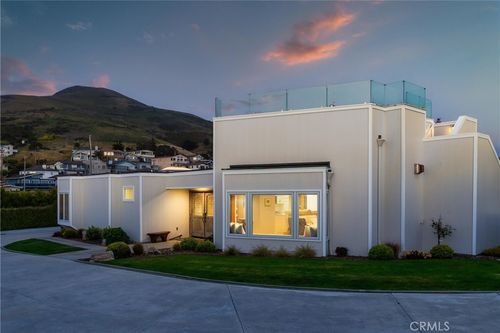 3080 Studio Dr, Cayucos, CA, 93430 | Card Image