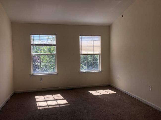 7 Atlas Ct, House other with 2 bedrooms, 3 bathrooms and null parking in Jersey City NJ | Image 10