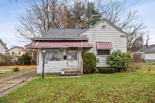 1067 Mercer Ave, Akron, OH, 44320-3613 | Card Image