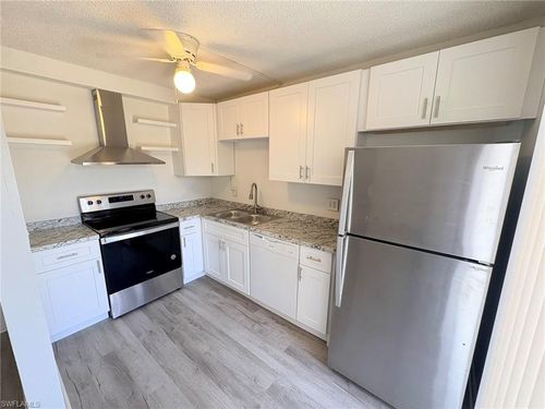 4-5584 Malt Dr, FORT MYERS, FL, 33907-4657 | Card Image