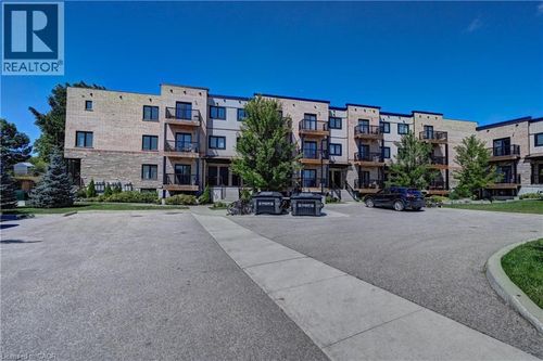 7c-164 Heiman St, Kitchener, ON, N2M3L9 | Card Image