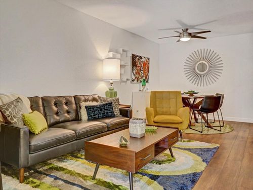 114-701 N Los Felices Cir W, Palm Springs, CA, 92262-0621 | Card Image