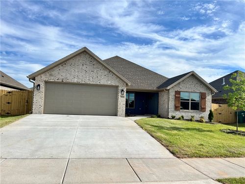 401 Palm St, Bentonville, AR, 72713-5151 | Card Image