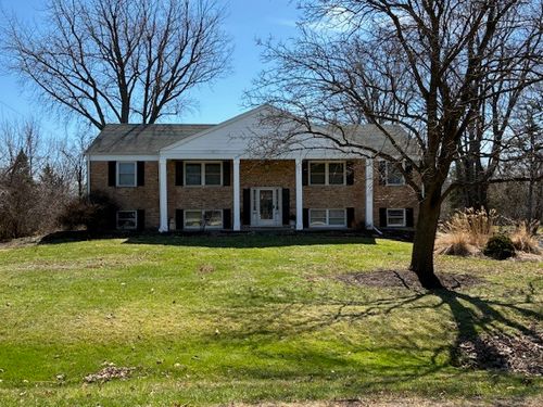 16W567 Hillside Ln, Willowbrook, IL, 60527-6119 | Card Image