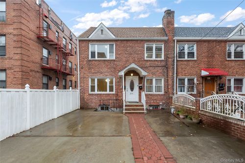 9141 195th St, Hollis, NY, 11423-3501 | Card Image