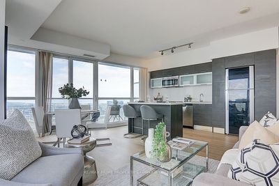 5202 - 386 Yonge St, Condo with 2 bedrooms, 2 bathrooms and 1 parking in Toronto ON | Image 3