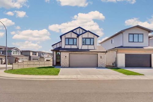 3101 44 St S, Lethbridge, AB, T1K8L1 | Card Image