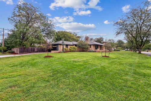 206 S Brookside St, Wichita, KS, 67218-1705 | Card Image