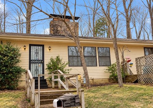 61 Bluebell Ln, Camden, TN, 38320-7157 | Card Image