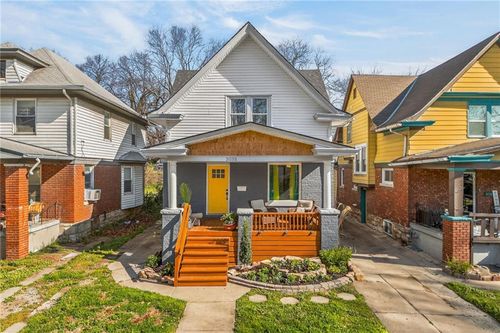 3232 E 28th St, Kansas City, MO, 64128-1201 | Card Image