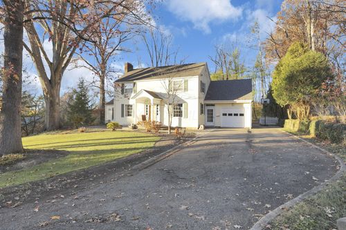 1105 E Chestnut St, Mount Vernon, OH, 43050-2903 | Card Image