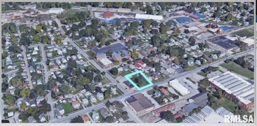 2626-2620-2626 Rockingham Rd, Davenport, IA, 52802-2806 | Card Image