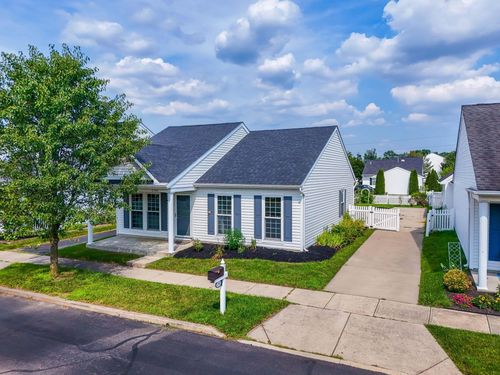 2360 Bloxom St, Grove City, OH, 43123-8482 | Card Image
