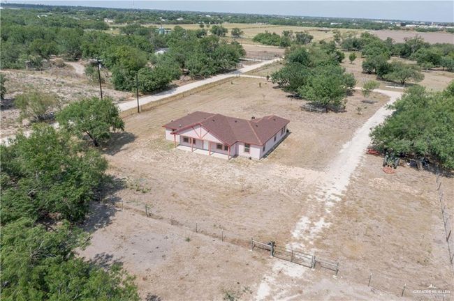 3805 S Midway Rd, House other with 3 bedrooms, 2 bathrooms and null parking in Weslaco TX | Image 13