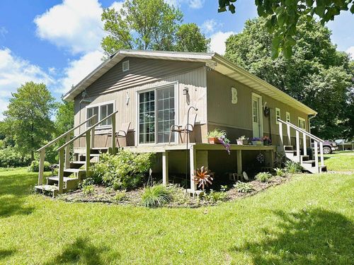 4525 230th St, Wallingford, IA, 51365-7539 | Card Image