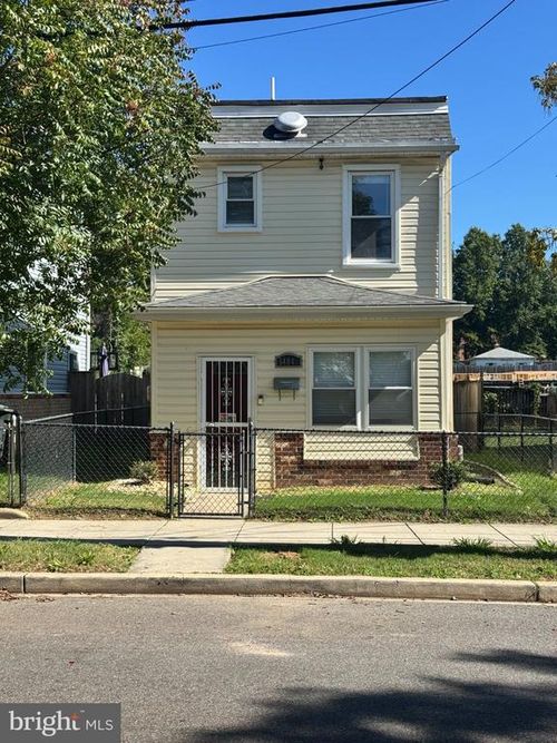 5404 James Pl Ne, WASHINGTON, DC, 20019-7025 | Card Image