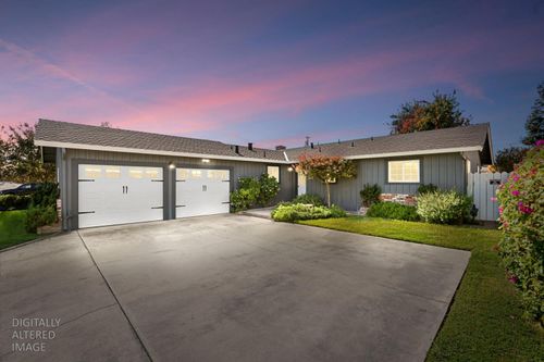 550 N Oak Avenue, Oakdale, CA, 95361 | Card Image