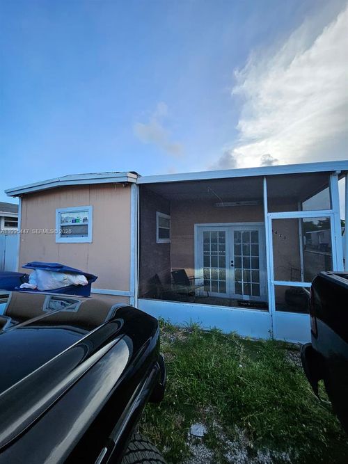 1-1420 Sw 129th Ct, Miami, FL, 33184-2141 | Card Image