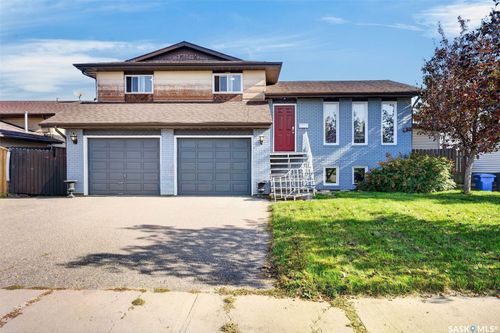 3458 Eagle Crescent, Prince Albert, SK, S6V7W9 | Card Image